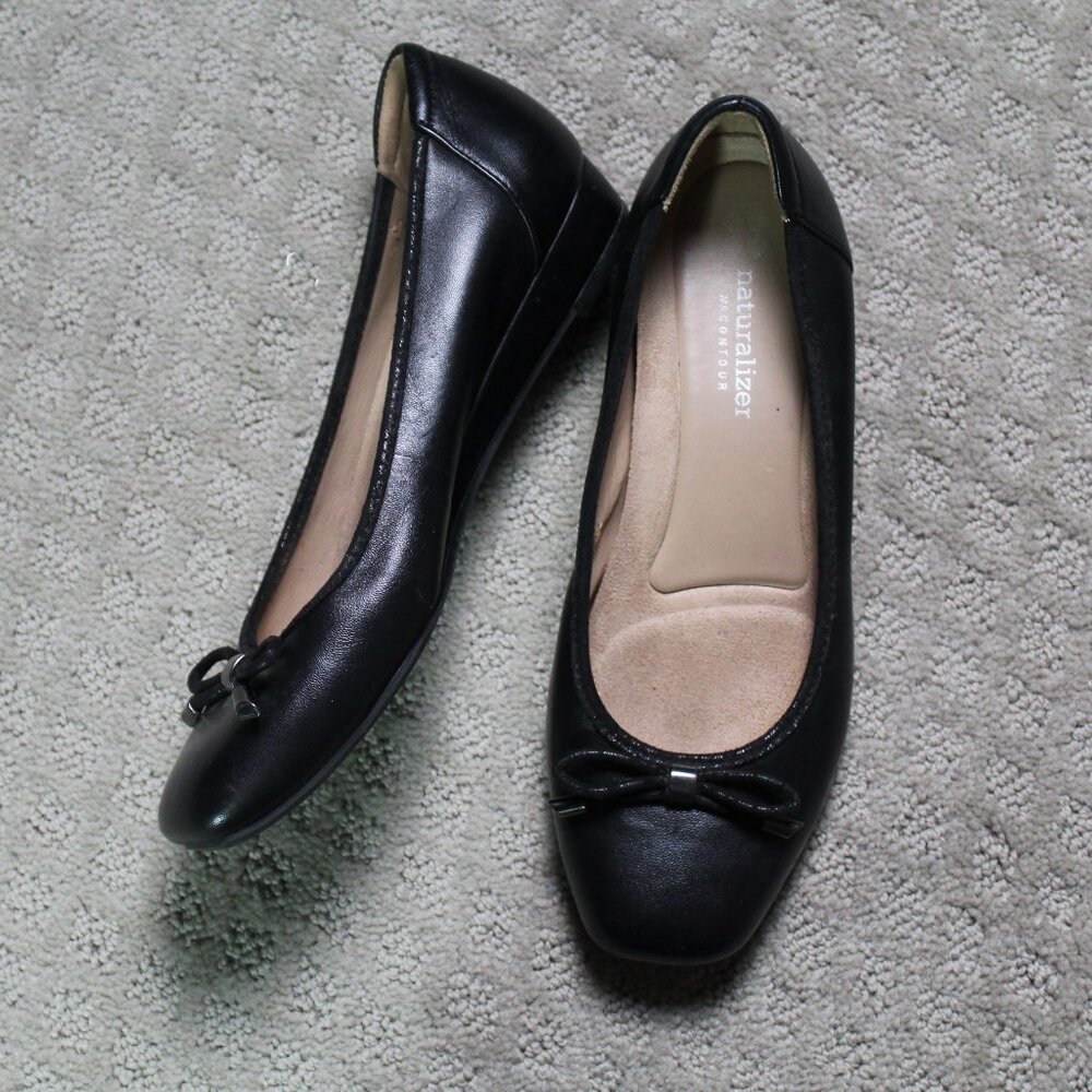 Naturalizer Size 7M Black Ballet-style Shoes